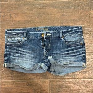 Medium wash denim short shorts
